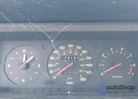 1989 Volvo 740 Gl из США, поврежденный, VIN YV1FX8858K1235452